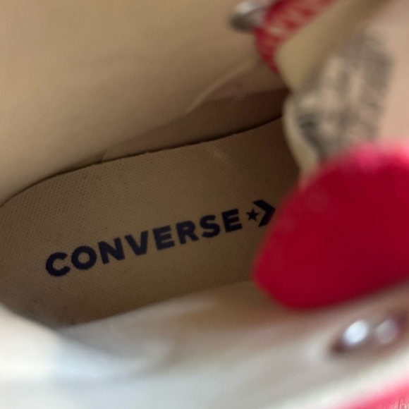 Converse Red High Top Sneakers Shoes 7.5 Comfy Walking Travel Casual - Picture 7 of 7